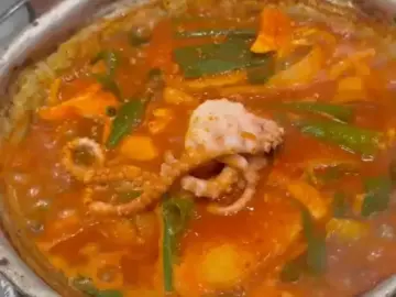 당감댁 화명점의 푸짐한 닭도리탕 국물과 낙지