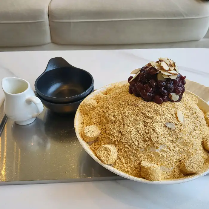 인절미 팥빙수