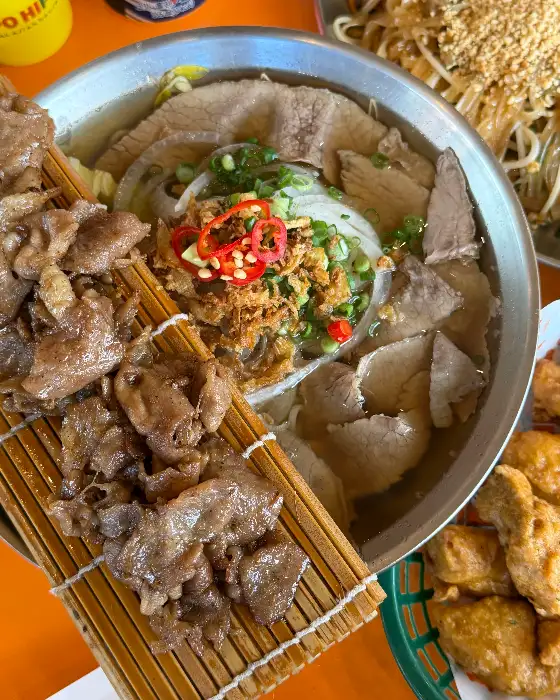 푸짐한 쌀국수