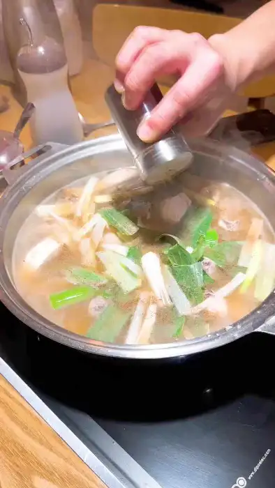 새빨갛게 볶아진 볶음밥