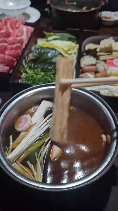 훠궈 재료와 소스