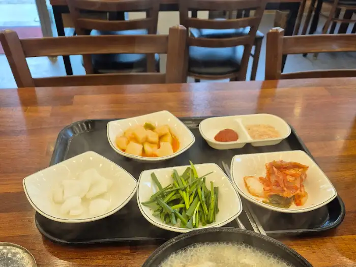 일품돼지국밥 수성점 밑반찬