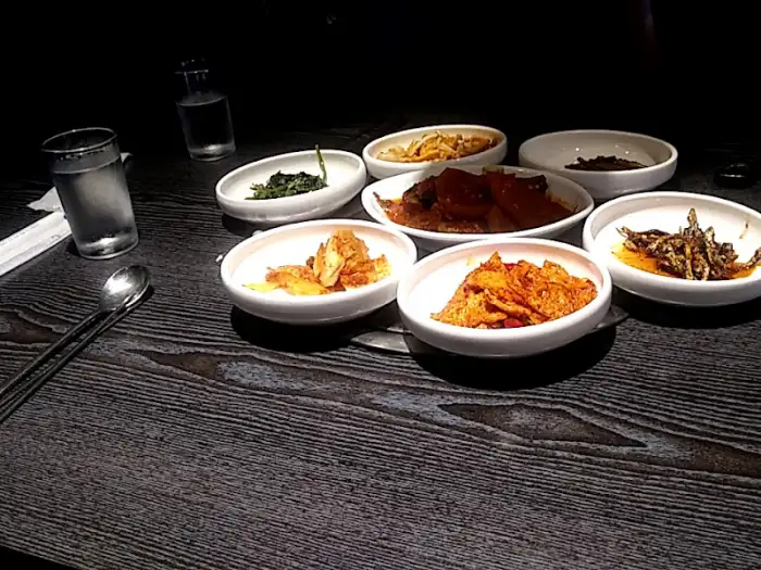 다양한 종류의 밑반찬