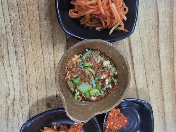 다부네 칼국수 국물