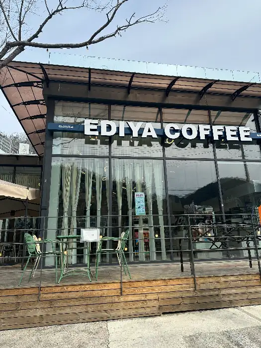 이디야커피 봉화다덕점의 외부 모습