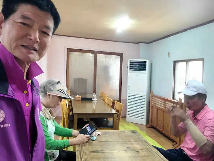 식당 내부 풍경
