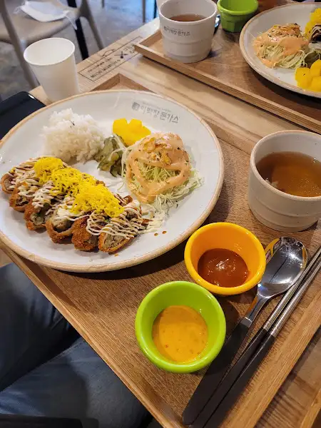 돈까스 한 상