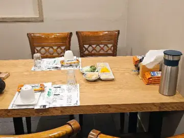 대유참치 테이블 세팅 모습