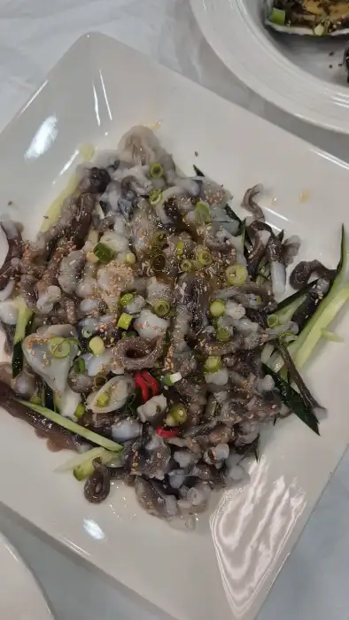 신선한 산낙지 탕탕이