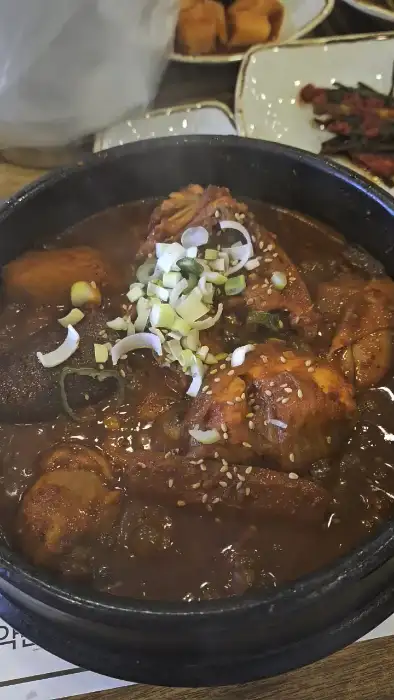 솥도리탕 완성 비주얼